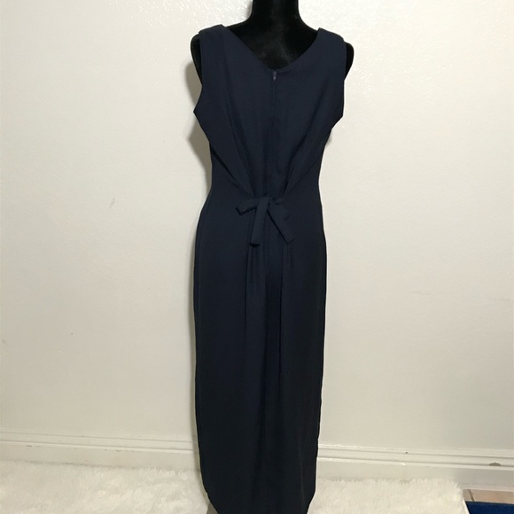 Dress - Picture 6 of 7